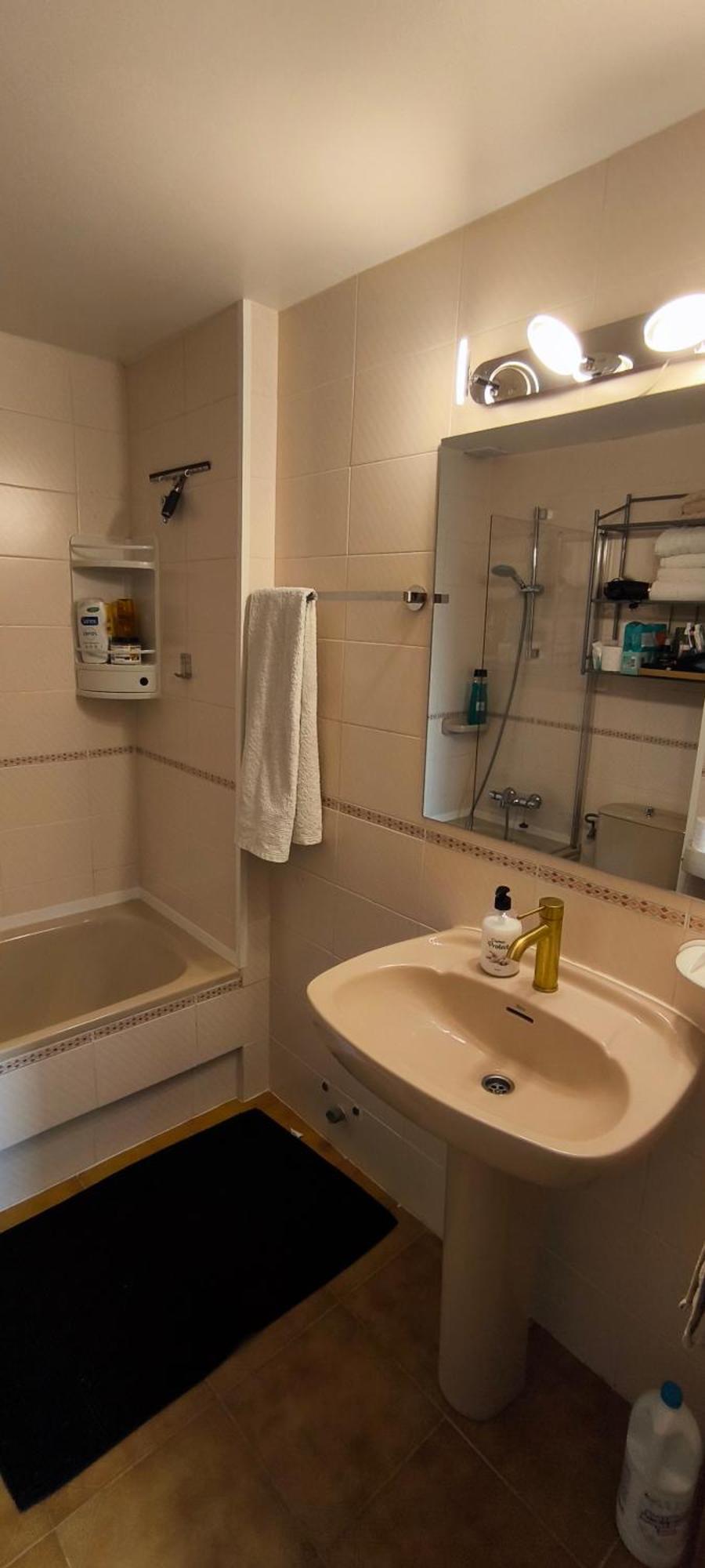 Spacieux Appartement Rose Front Mer Et Piscine Roses Ngoại thất bức ảnh