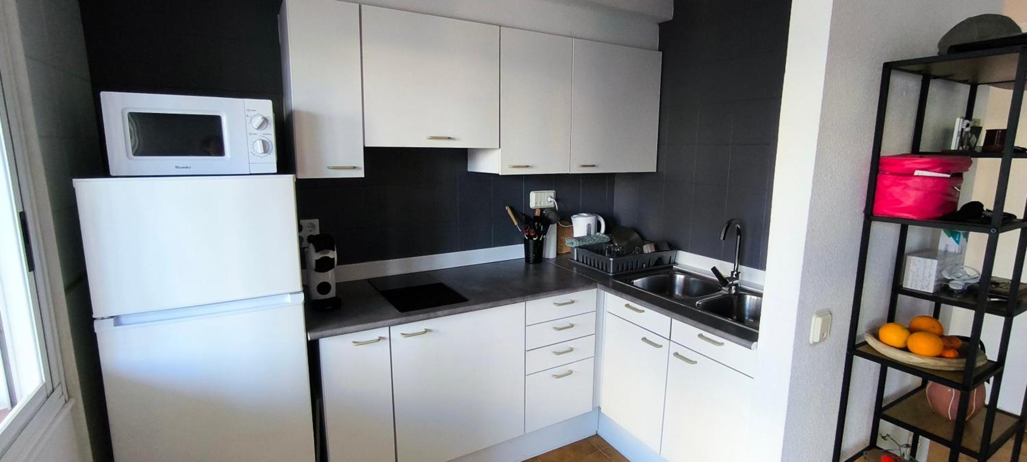 Spacieux Appartement Rose Front Mer Et Piscine Roses Ngoại thất bức ảnh