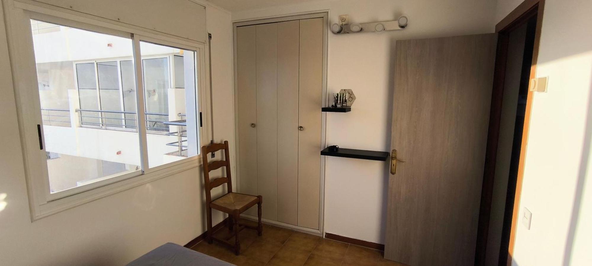 Spacieux Appartement Rose Front Mer Et Piscine Roses Ngoại thất bức ảnh